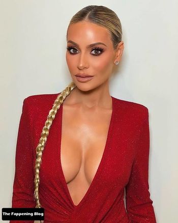 Dorit Kemsley