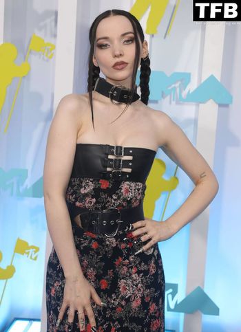 Dove Cameron