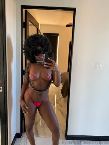 ebonybutts