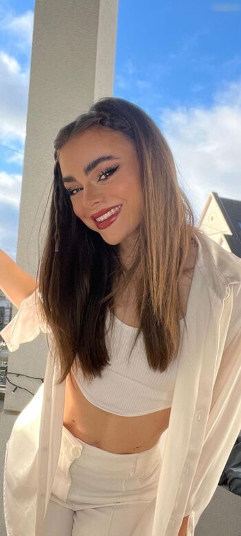 Eileen_lcm
