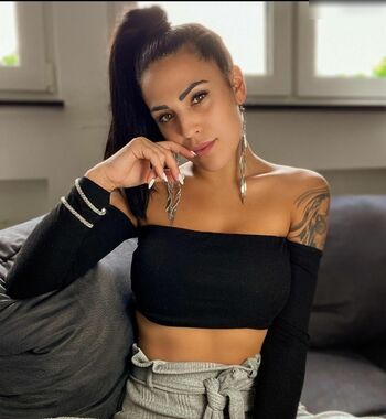Elena Miras