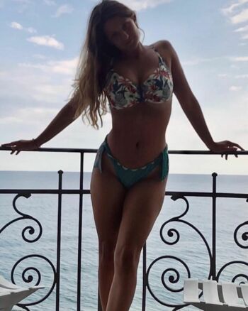 Elissa T