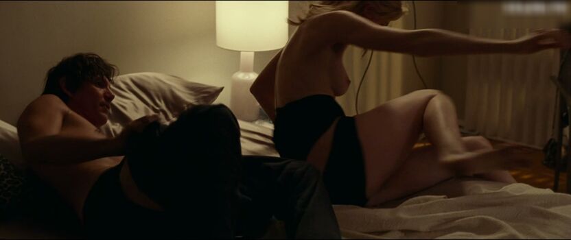 Elizabeth Debicki