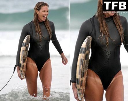 Elle MacPherson