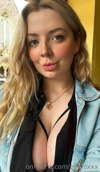 ellefoxfree