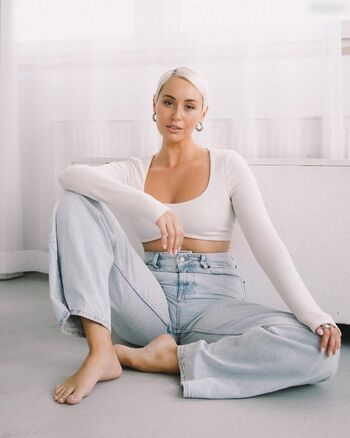 Elli H.