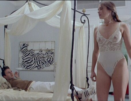 Emmanuelle Seigner
