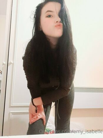 emy_isabelle