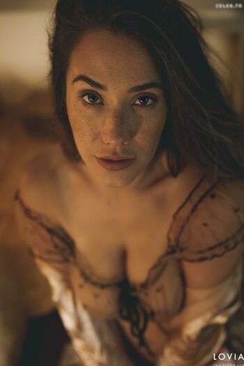 Eva Lovia