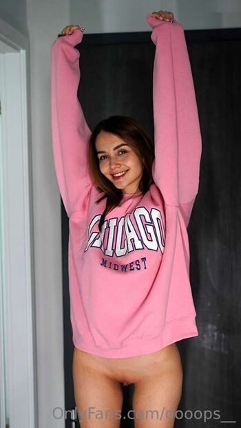 eva_oopsy