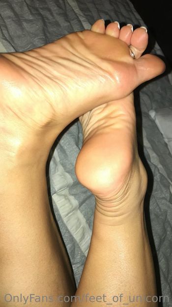 feet_of_unicorn