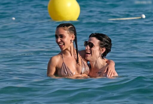 FKA Twigs