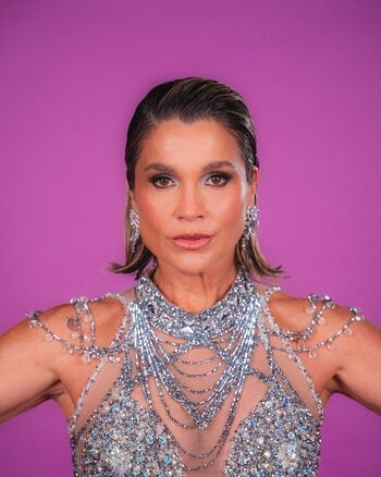 Flávia Alessandra
