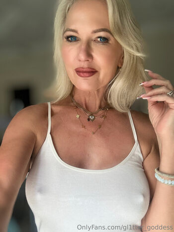 gl1tter_goddess