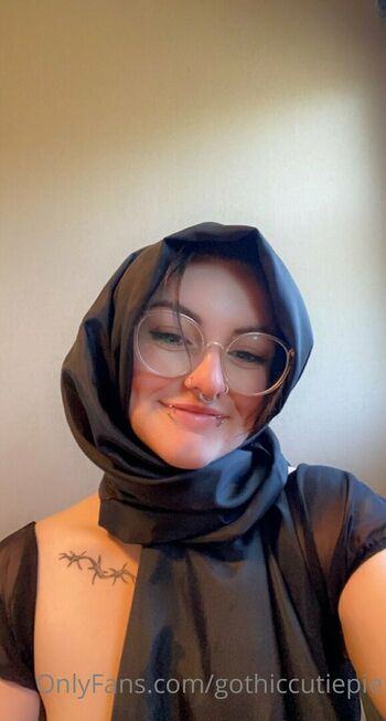 gothiccutiepie