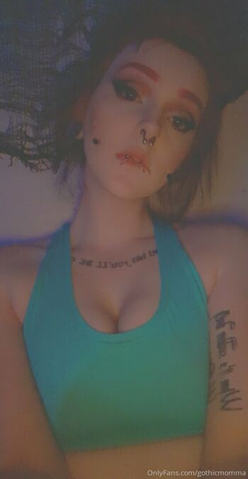 gothicmomma