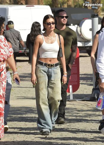 Hailey Bieber