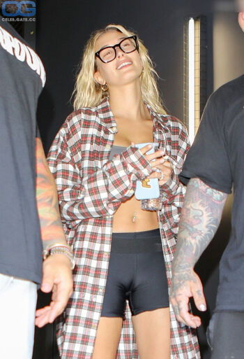 Hailey Bieber