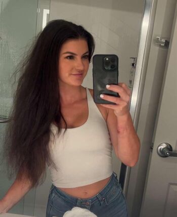 Hannah Barron