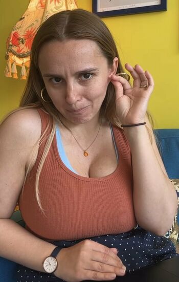 Hannah Witton