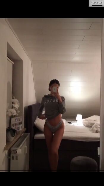 Hellozoey_