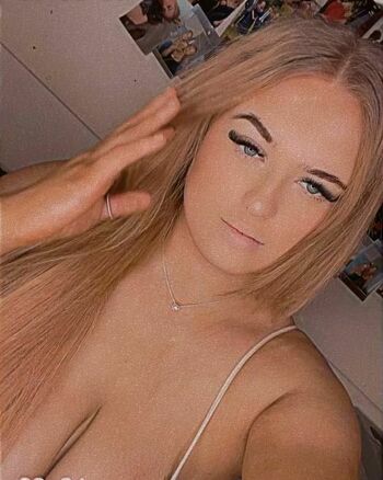 hollyevansx