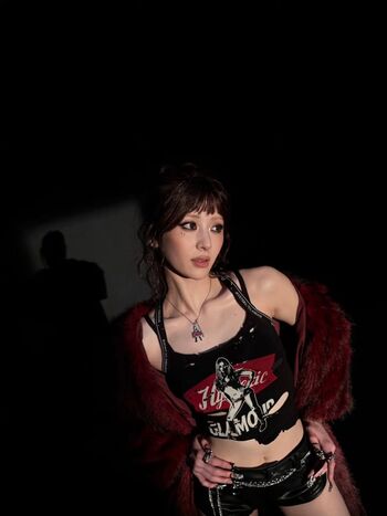 Huh Yunjin 허윤진