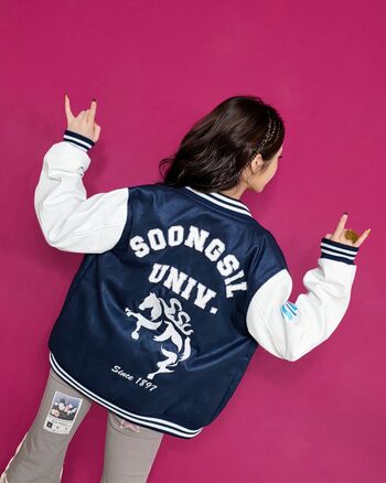 Huh Yunjin 허윤진