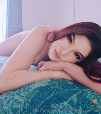 iitsstrawberrygemfree