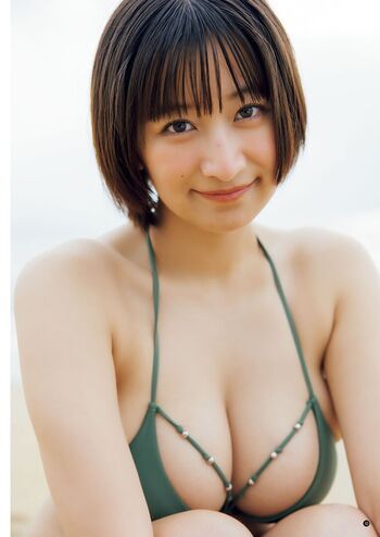 Ina Enohara 榎原依那