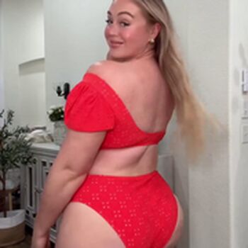Iskra Lawrence