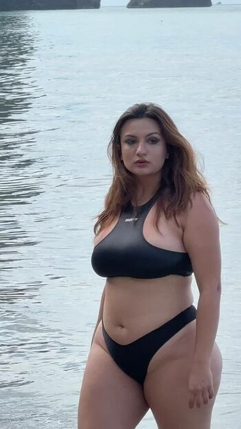 Jane Dipika Garrett