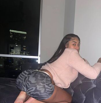 Jania Meshell