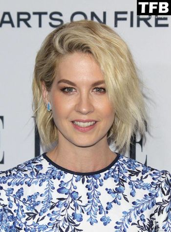 Jenna Elfman