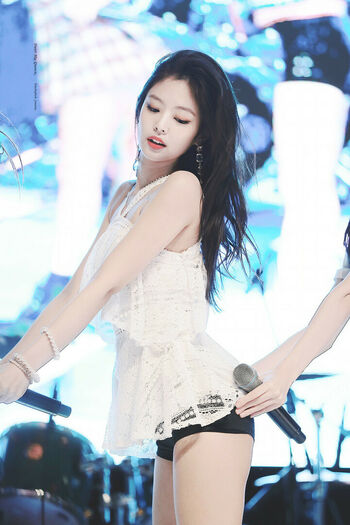Jennie | BLΛƆKPIИK