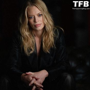 Jeri Ryan