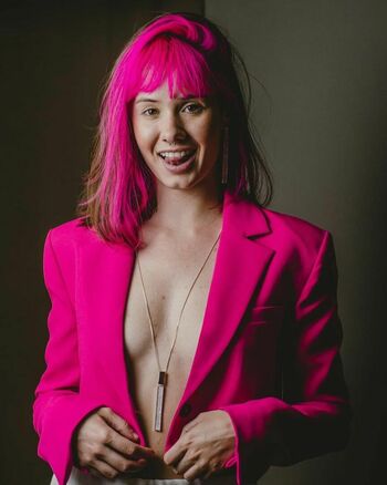 Julia K Barni
