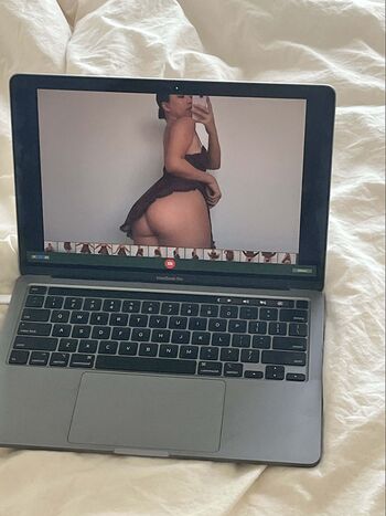 Julia Kelly