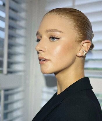 Julia Schlaepfer