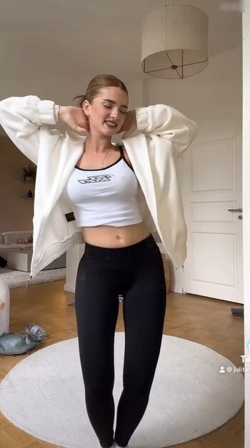 Julia Schulze