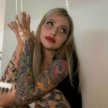 kate_utopiaa