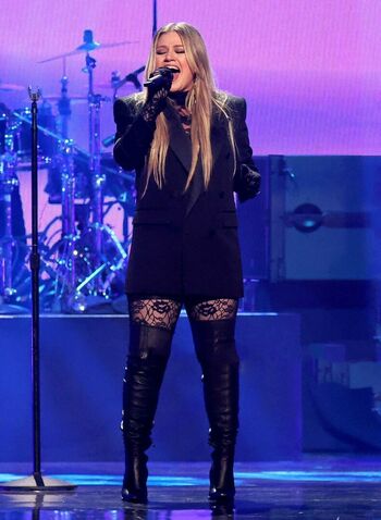 Kelly Clarkson