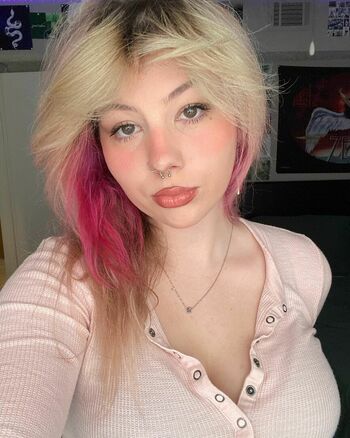 Kendi Ken ASMR
