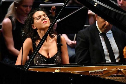 Khatia Buniatishvili