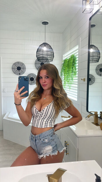 laurascottxoxo