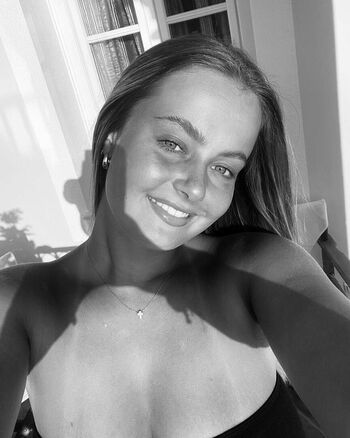 Leah Booth