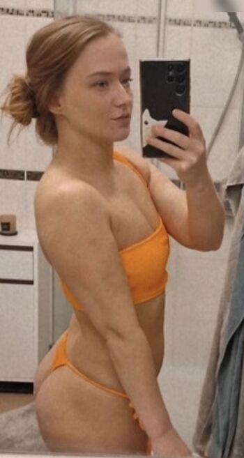 Leelaniii