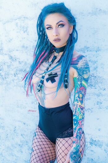 Lena Scissorhands