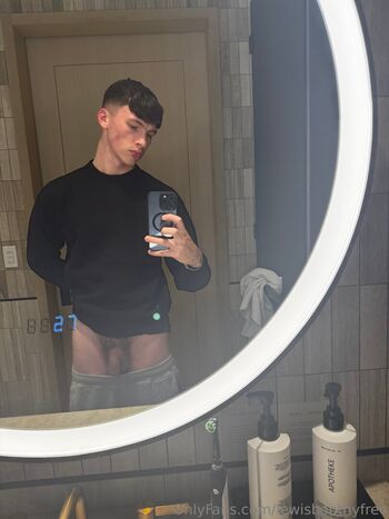 lewisboothymain