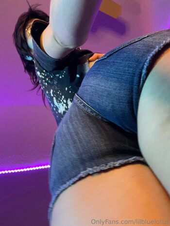 lilbluelotus